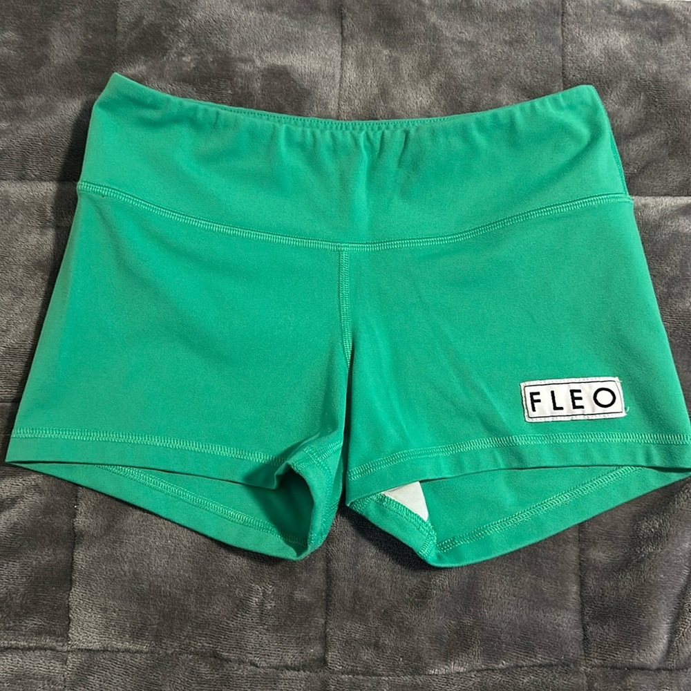 FLEO shorts